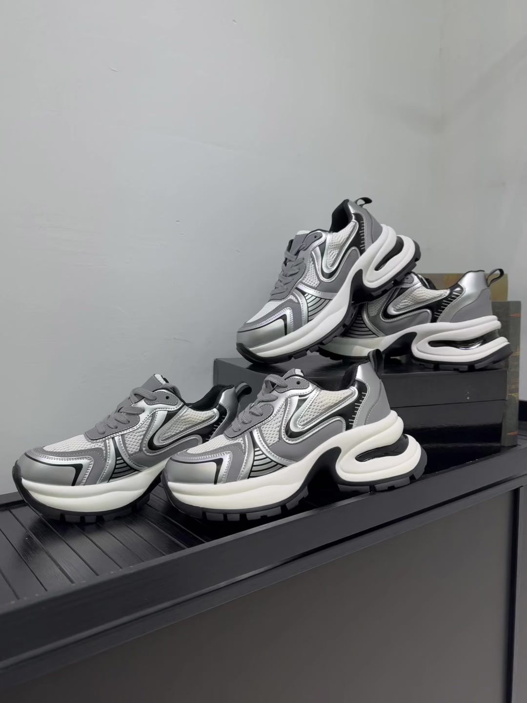 燕尾服 鲨鱼皮 蛋白 低帮 系带  - VALI鞋履AI设计主图