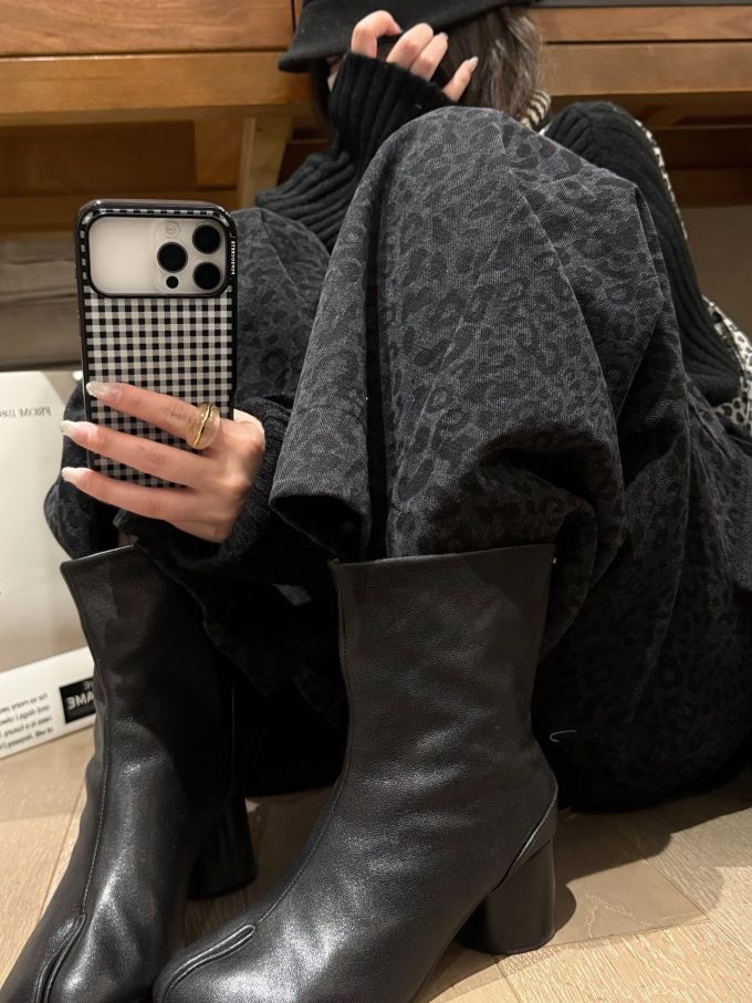 中跟 粗跟 深洞 橄榄黑 灯黑 异形头-分趾 皮革 