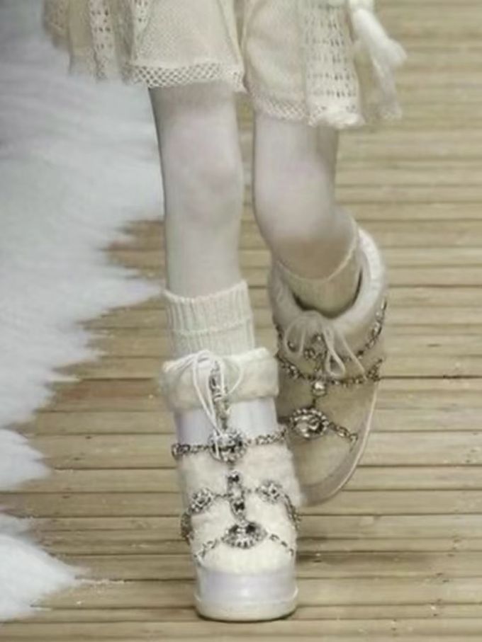 银白 柳灰 月光灰 圆头 无帮 皮革 