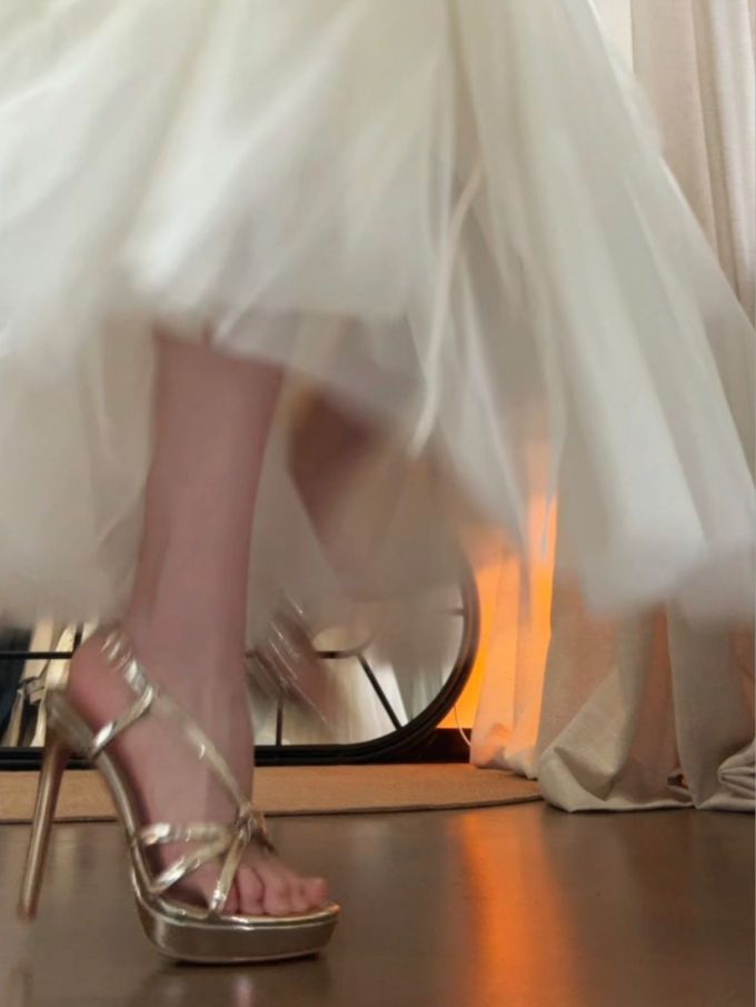 高跟 细跟 可可 朱古力色 姜脆饼干色 无帮 袢扣 皮革 