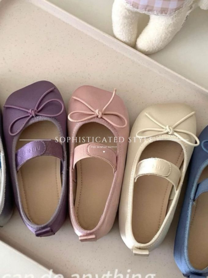 浅蜜黄 漂白砂色 脆饼色 圆头 中口鞋 皮革 