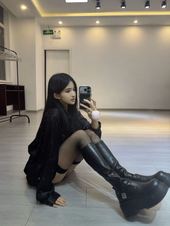 H型 基础袖 燕尾服 咖啡褐色 鹪鹩色 性感 