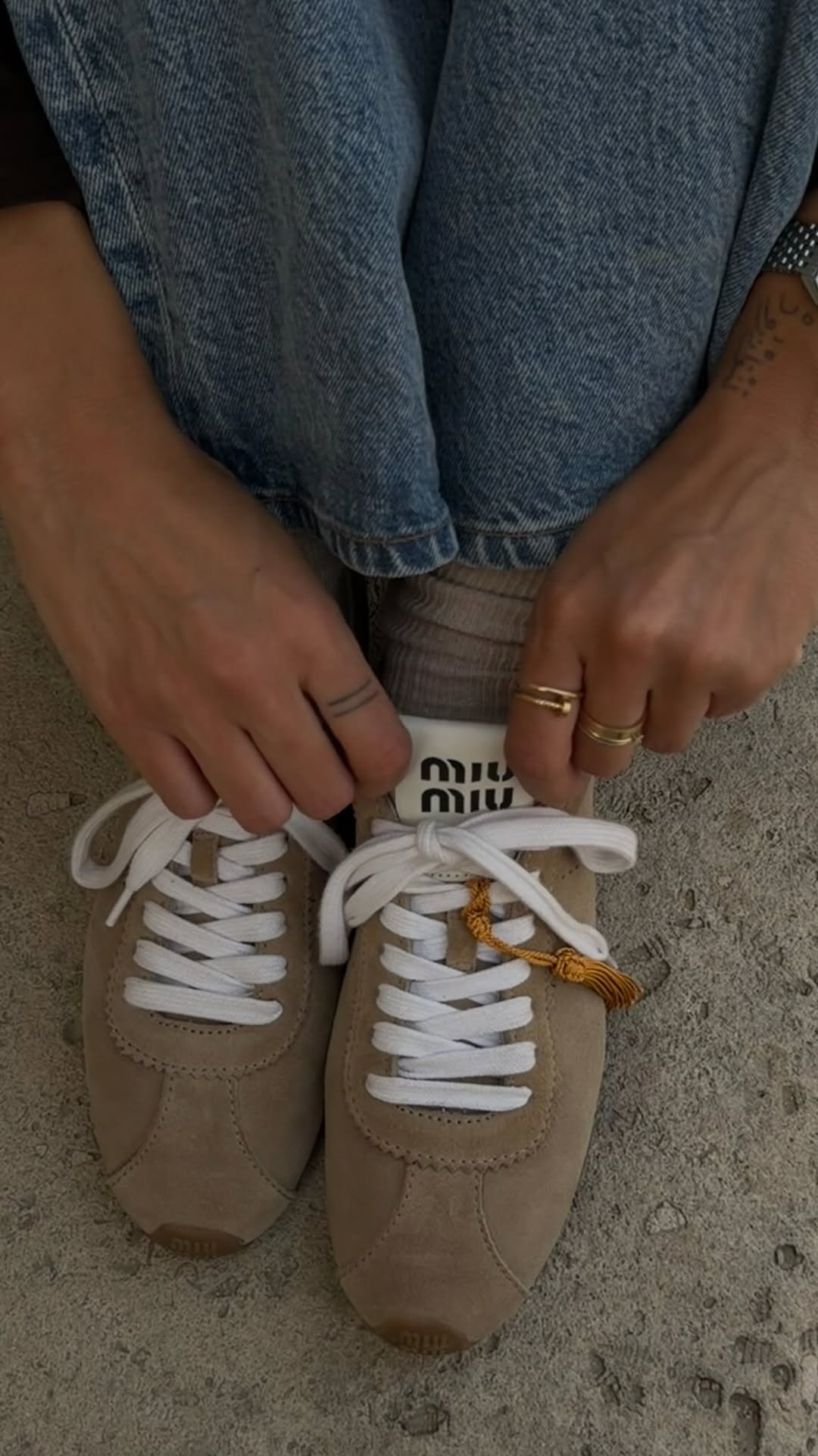 沙漠棕榈色 柚木色 古巴棕 系带 皮革  - VALI鞋履AI设计主图