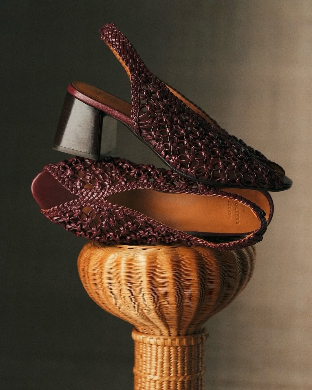 高跟 粗跟 陨石色 菊苣咖啡 栗色 无帮 皮革  - VALI鞋履AI设计主图