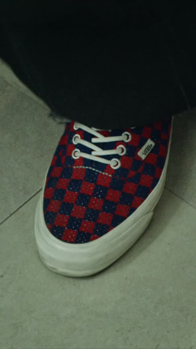 剪影 番茄干色 霜绿色 圆头 系带 布面  - VALI鞋履AI设计主图