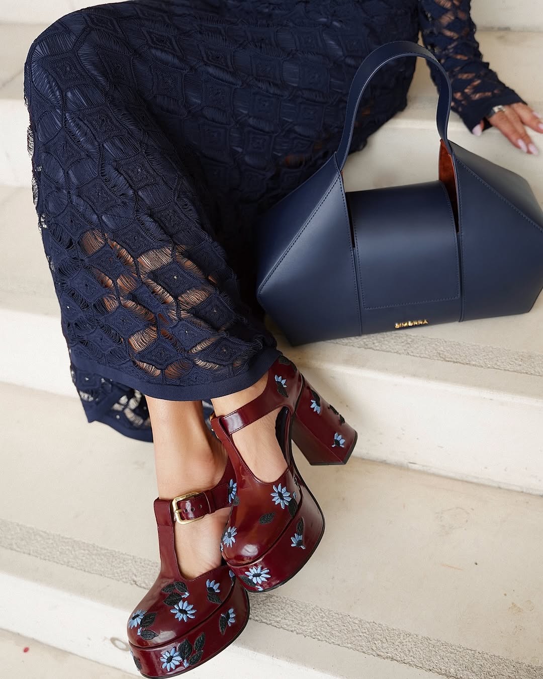  - VALI鞋履AI设计主图