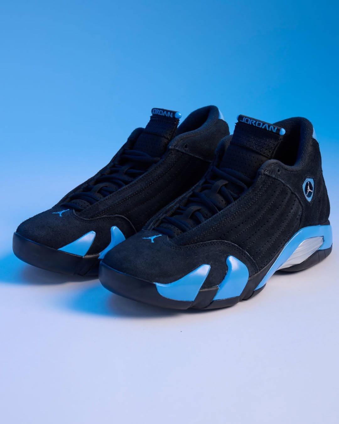 选美蓝 蓝莓煎饼 蔚蓝色 中帮 系带 皮革  - VALI鞋履AI设计主图