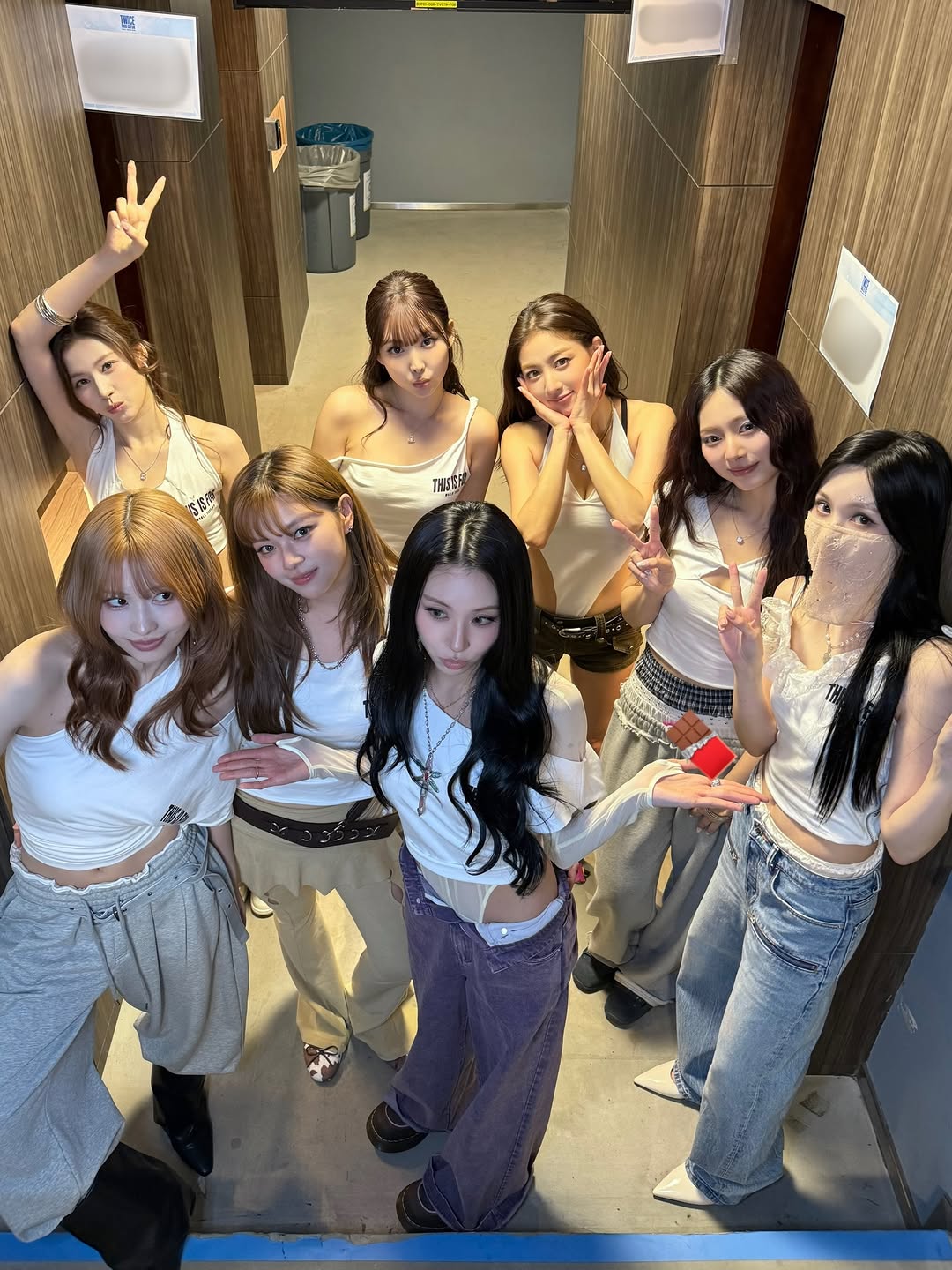 针织面料 抽褶 浅单宁色 信风灰 燧石蓝 基础绳带  - VALI鞋履AI设计主图