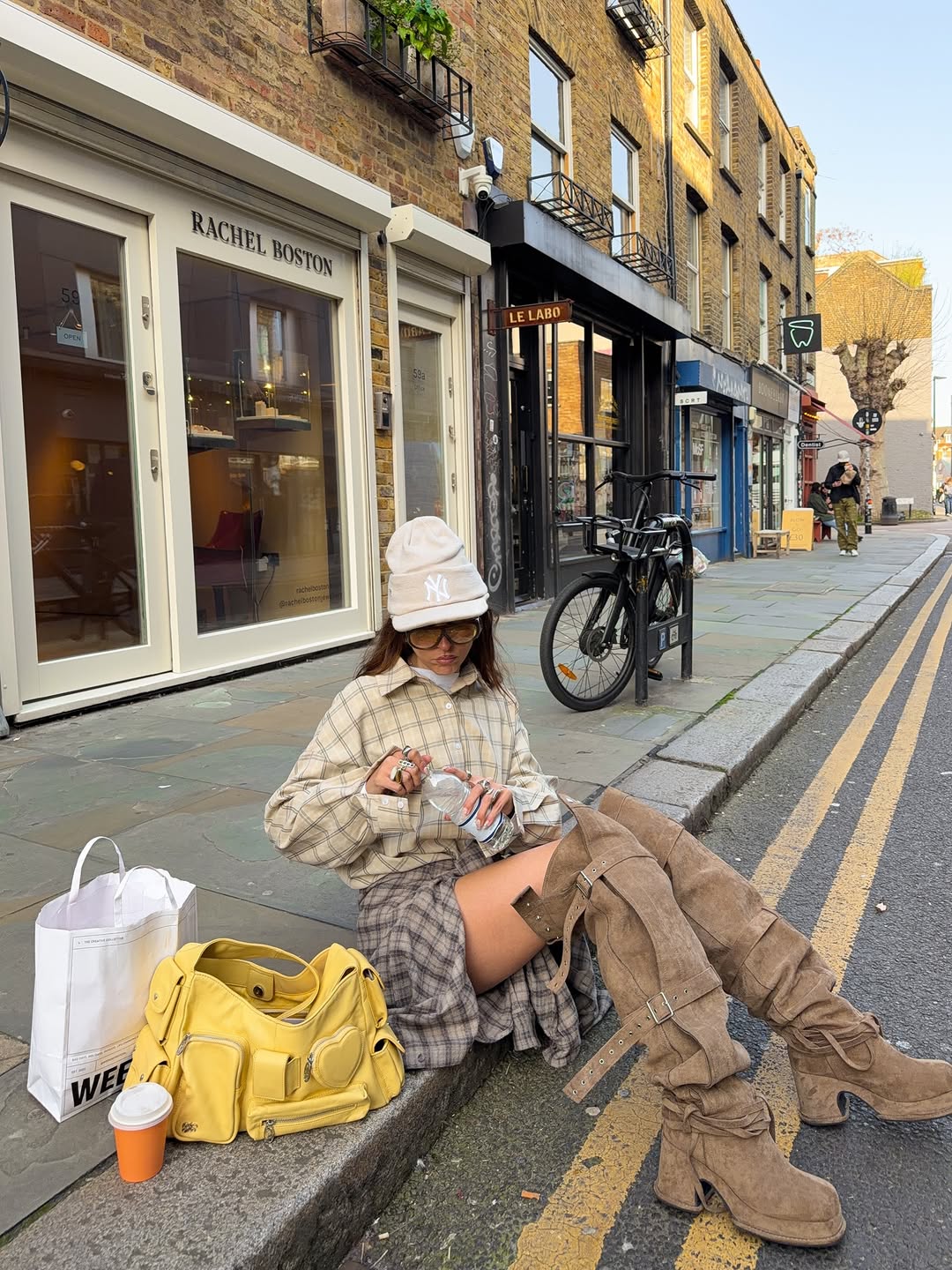 棉麻 A型 衬衫领 中长袖 基础袖 满印&循环 格纹/菱格 沙漠灰褐色 兔白 棕灰色 基础扣饰  - VALI鞋履AI设计主图