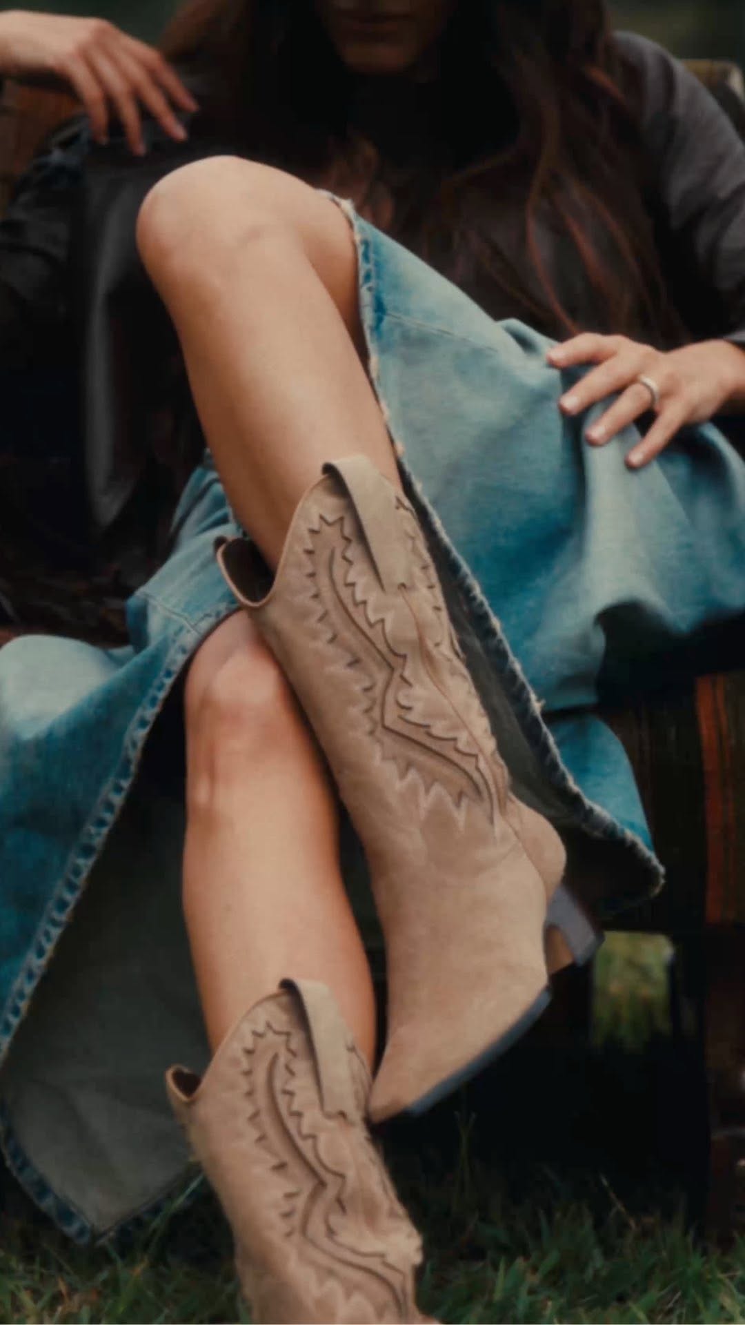 深洞 驴皮色 土罐色 尖头  - VALI鞋履AI设计主图