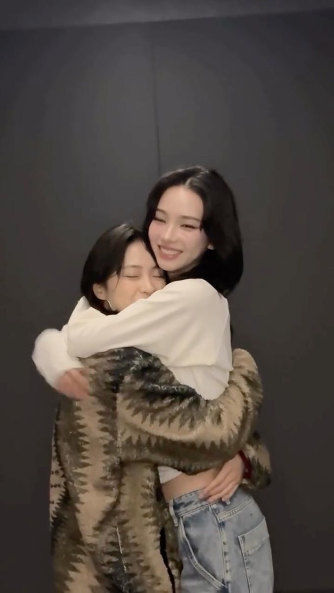 沙漠棕榈色 柚木色 深洞 