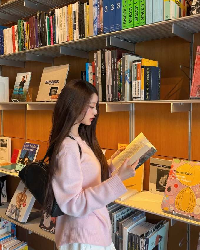 毛纺 H型 圆形领 基础袖 细针 浅紫色 紫白色 浅豆沙色 