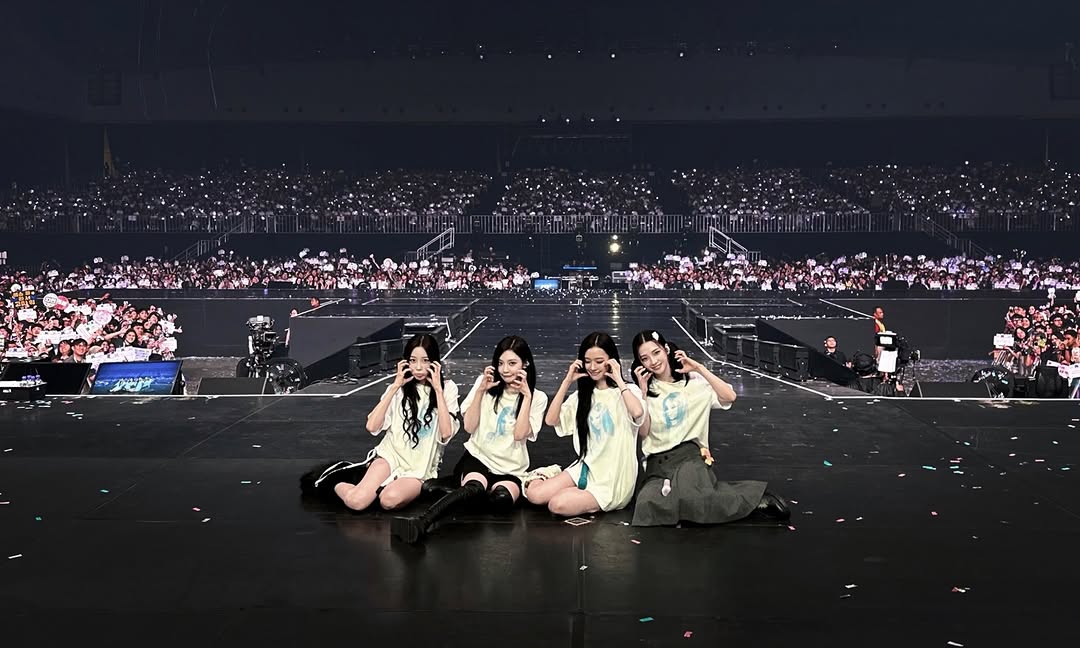 针织面料 H型 圆形领 中袖 基础袖 印花 玻璃绿 精华绿 甜玉米  - VALI鞋履AI设计主图