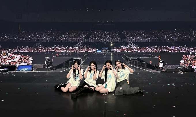 针织面料 H型 圆形领 中袖 基础袖 印花 玻璃绿 精华绿 甜玉米 