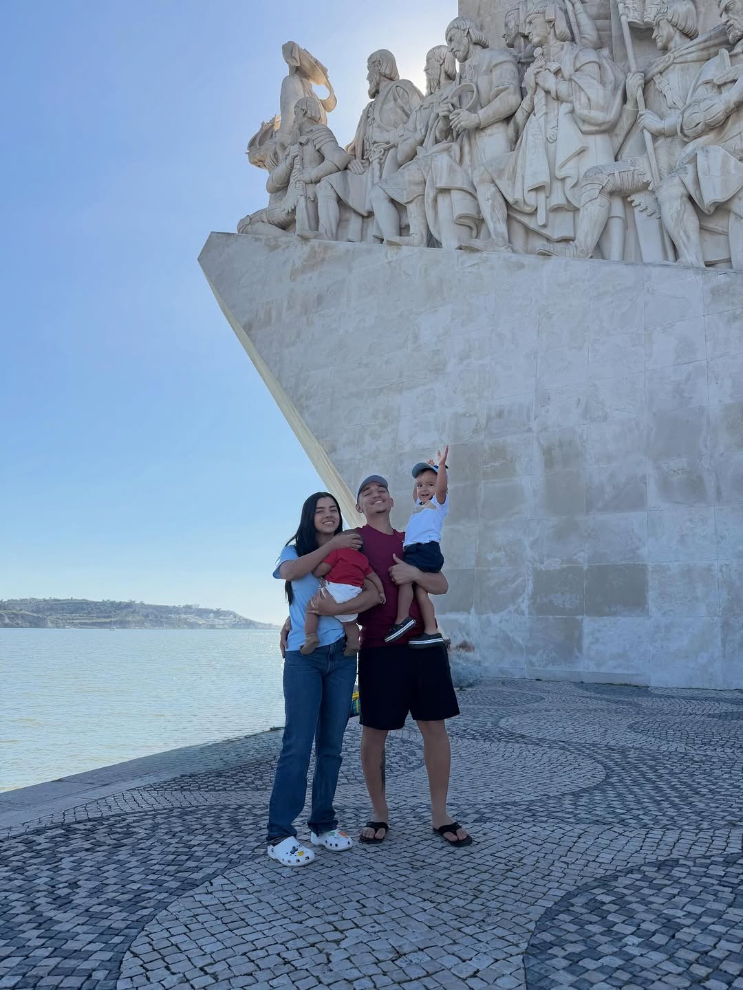 牛仔面料 洗水 翠蓝眼蛱蝶 选美蓝 基础扣饰 休闲  - VALI鞋履AI设计主图