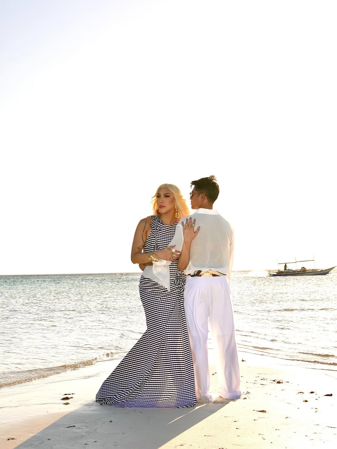 S型 无袖 满印&循环 条纹/波纹 拼接 黑豆色 薄云 淡兰花色  - VALI鞋履AI设计主图