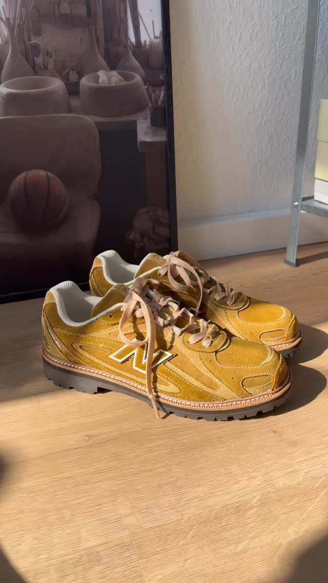 僧袍色 金光色 金橙 低帮 系带 皮革  - VALI鞋履AI设计主图