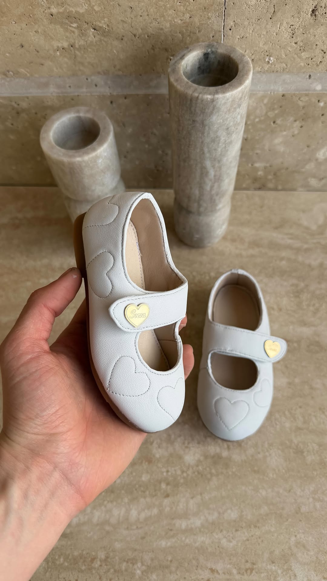 古裙衬 灌浆 亮白 中口鞋 皮革  - VALI鞋履AI设计主图