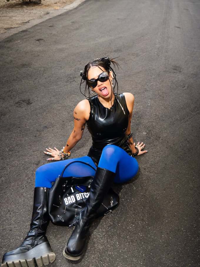 燕尾服 信风灰 铁灰色 圆头 皮革 