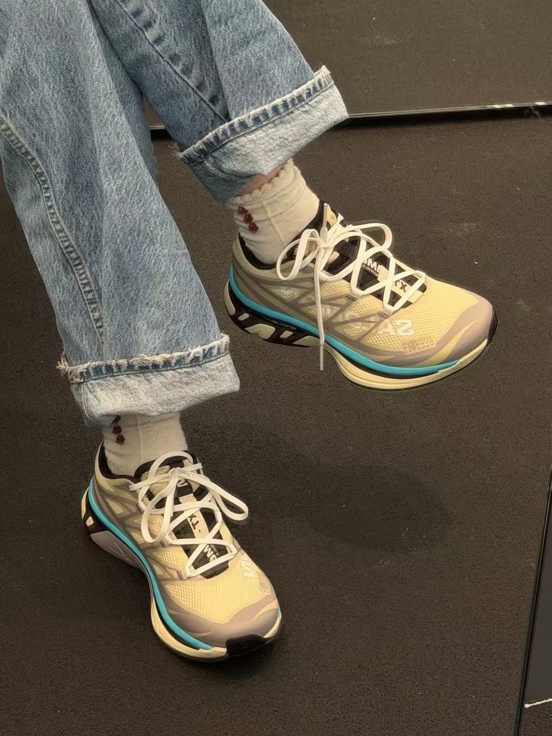 浅棕黄色 深洞 沙漠棕榈色 低帮 系带 网面  - VALI鞋履AI设计主图