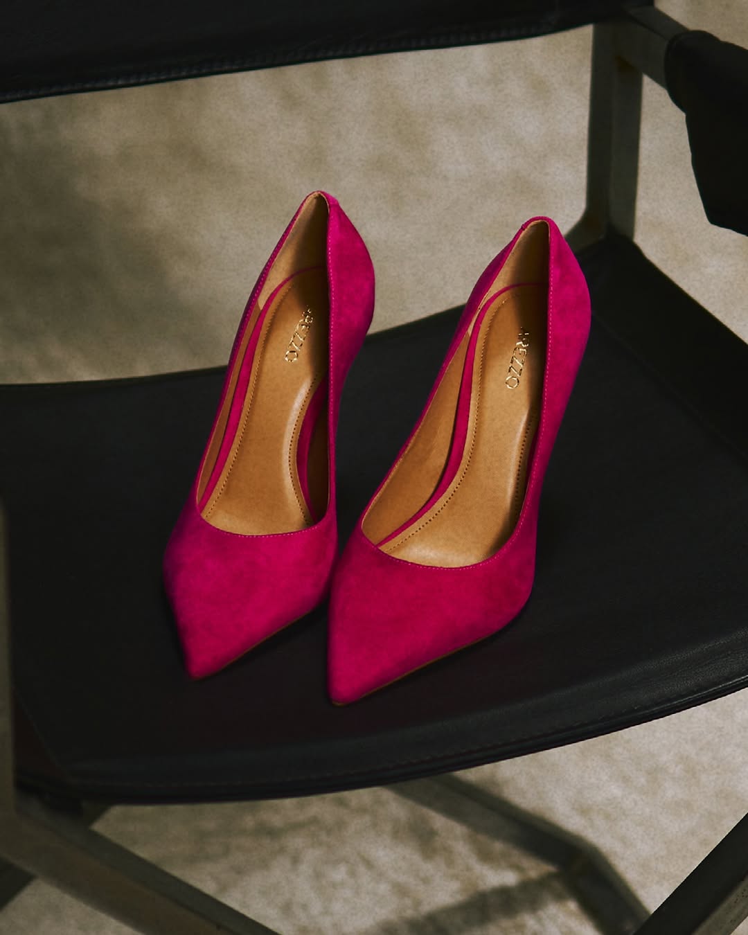 樱桃红 大黄果色 烤山核桃 尖头 低帮 一脚蹬 浅口鞋 皮革  - VALI鞋履AI设计主图