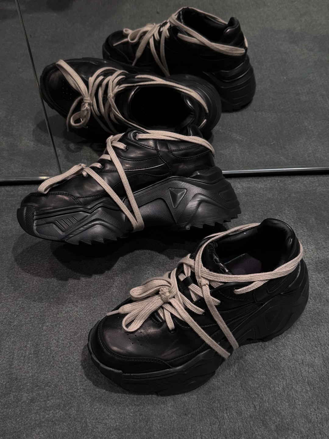 燕尾服 地膜色 褐灰色 高帮 皮革  - VALI鞋履AI设计主图
