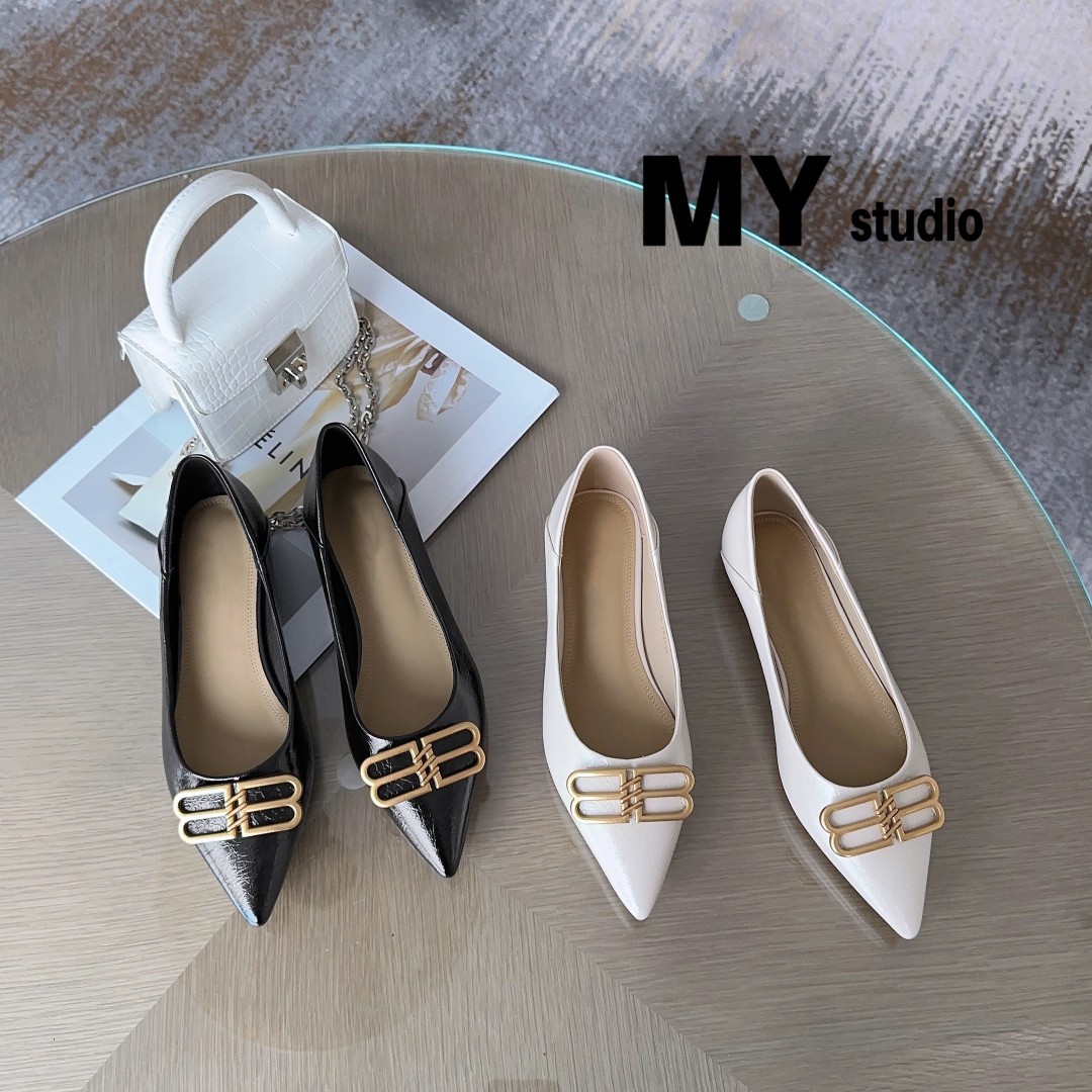 【姣爷粉丝专享】MYstudio春季设计师尖头平底懒人单鞋主图