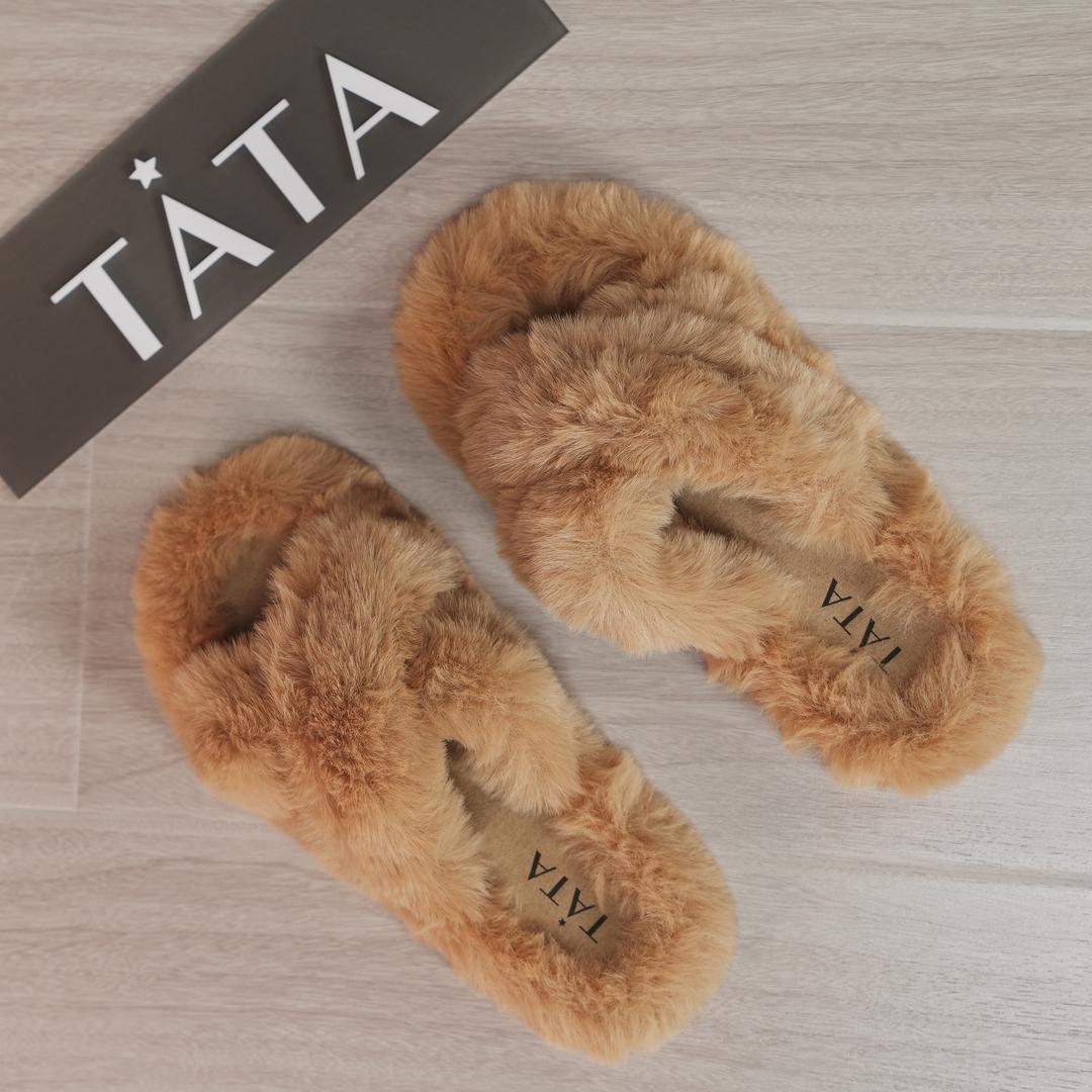 TATA23新款毛绒拖鞋主图