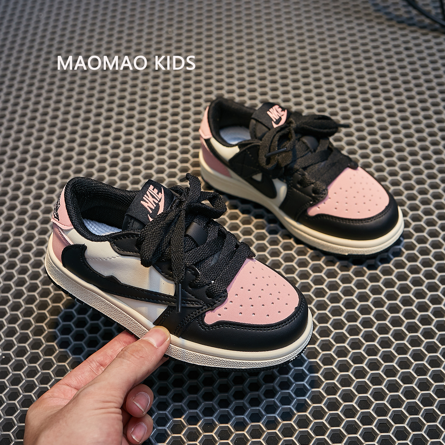 真皮AJ童鞋芭比粉运动鞋女童2024新款秋冬棉鞋儿童鞋子倒钩鞋男童主图