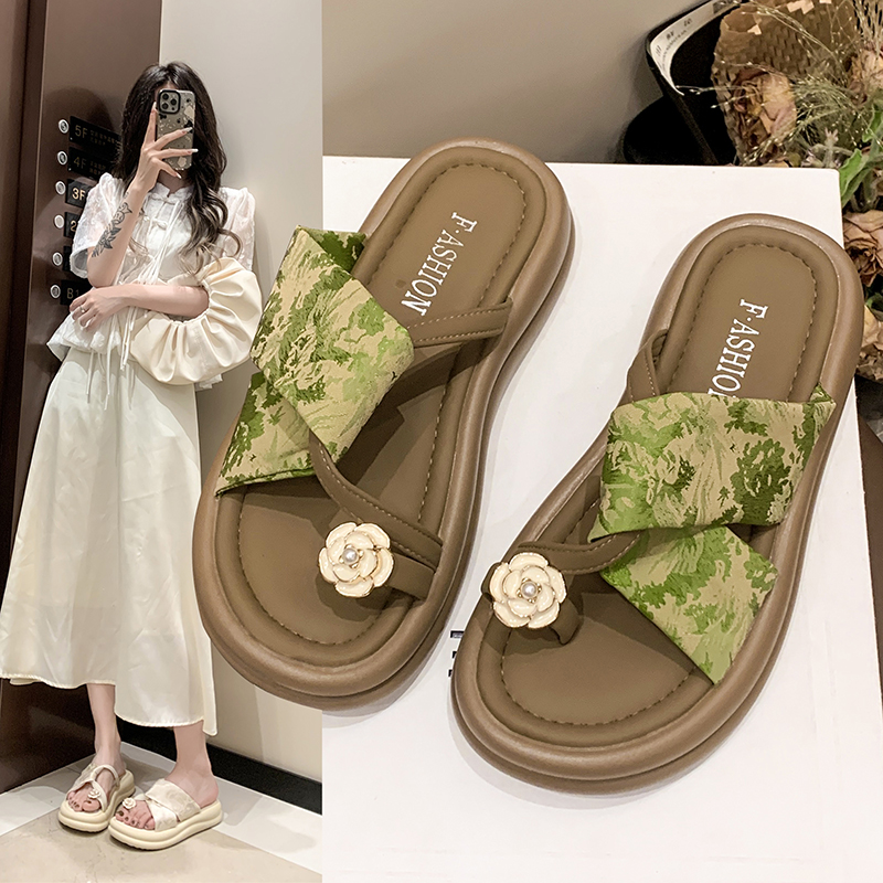 绝美拖鞋女外穿夏季2024新款法式山茶花厚底套趾凉拖鞋软底沙滩鞋主图