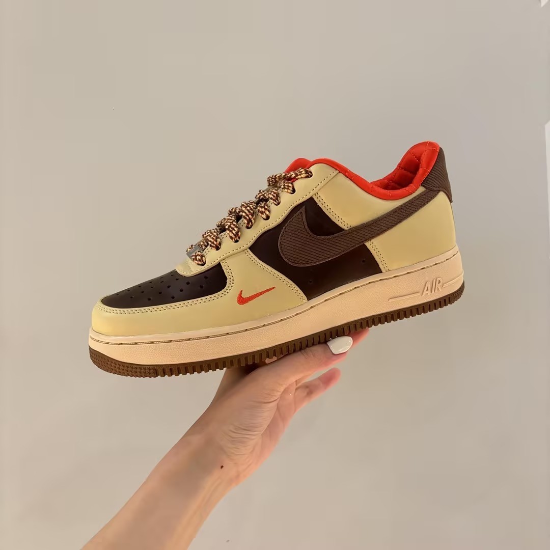 【滔搏联动】NIKE耐克 AIR FORCE 1 '07雅丹风低帮板鞋HQ3447-222主图