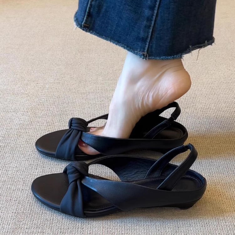 羊皮版~法式低跟百搭扭结凉鞋女2025新款小众设计露趾圆头罗马鞋主图