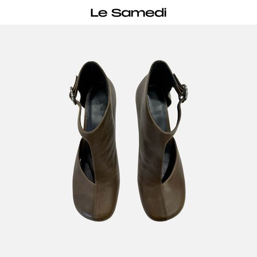 Le Samedi【几何光隙】复古镂空 牛皮方头一字扣带粗高跟短靴主图