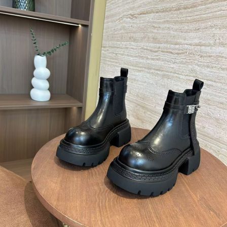 【与然良品】81-1爆款百搭时尚休闲短靴