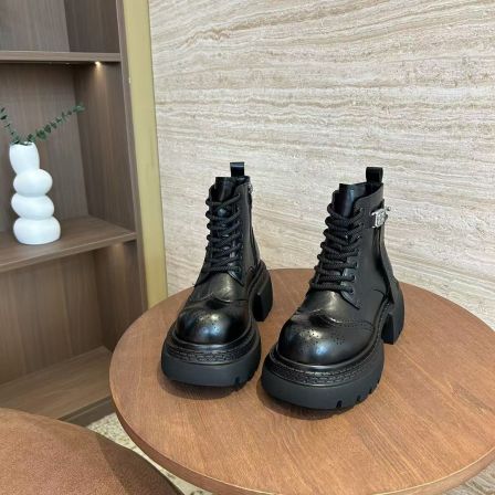 【与然良品】81-2爆款百搭时尚休闲短靴