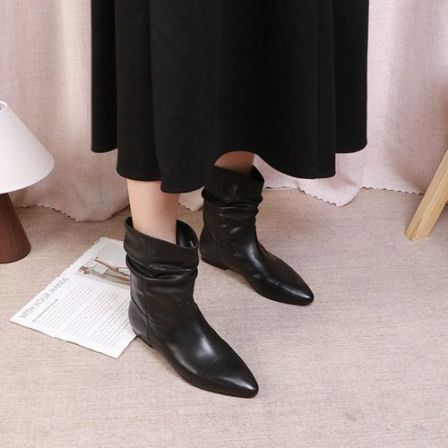 头层牛皮女靴2025秋冬新款中筒靴真皮短靴透气吸汗褶皱靴尖头软皮