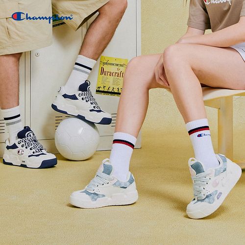 【李好专属】冠军OnSkate V1百搭透气小众低帮休闲板鞋U4CFCTM21主图