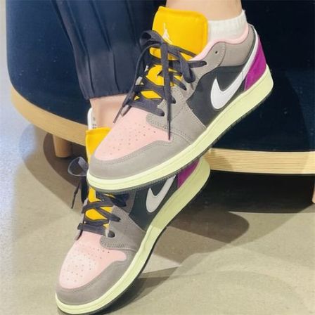 耐克女鞋AJ1(GS)舒适耐磨时板鞋运动休闲鞋HQ2021-005
