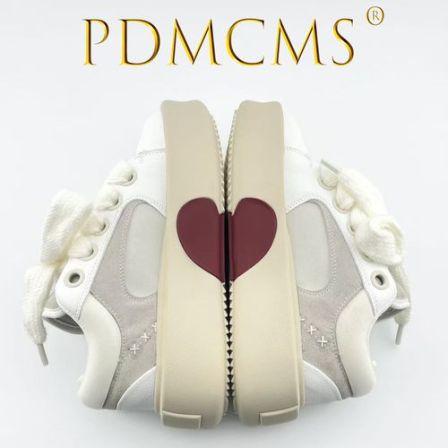 【贝贝专属】PDMCMS爱心真皮时尚女鞋2025新款爆款红桃心百搭小白鞋