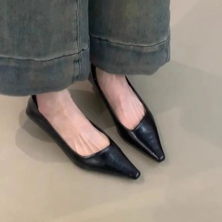 2025新款极简风百搭小猫跟气质尖头鞋女复古优雅通勤一脚蹬小单鞋