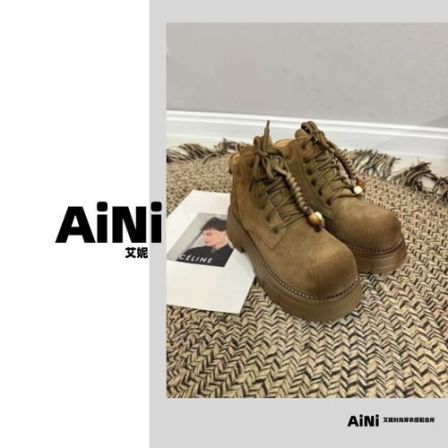 《妮推荐》艾妮秋季新款磨砂半高工装厚底马丁靴89020