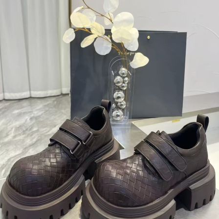 唐小肉修面皮厚底法式圆头中口单鞋休闲乐福鞋黑色116