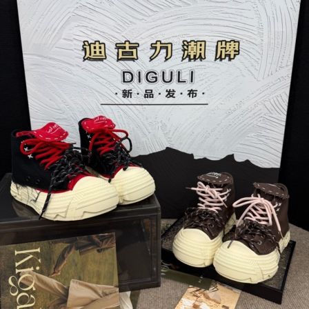 【迪古力】2025新款厚底牛仔布女百搭休闲鞋增高单鞋贝壳头板鞋舍