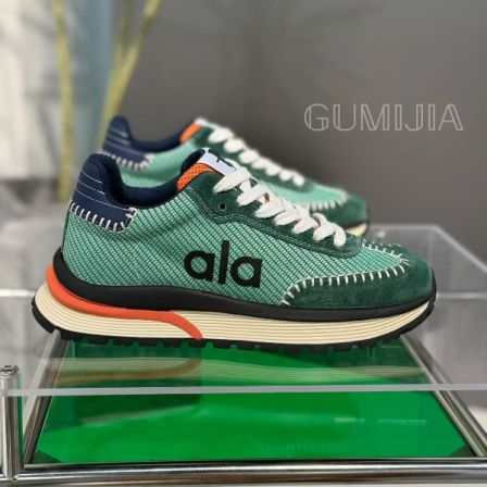 Gumijia/新品经典款时尚超轻四季百搭舒透气休闲运动鞋72677