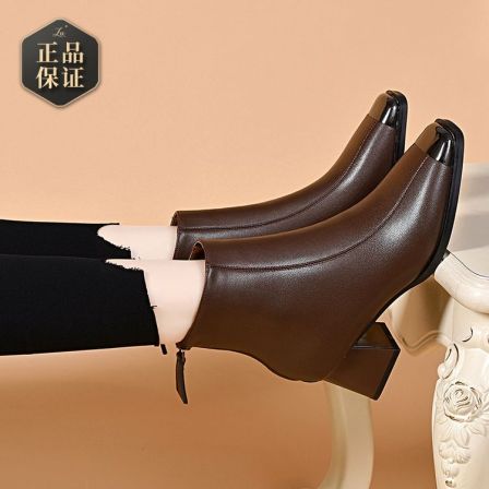 2025年英伦风金属防踢加绒短靴后拉链粗跟瘦瘦靴方头短靴时装靴