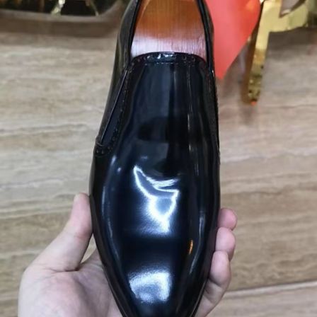 新款高品质全皮面休闲百搭男鞋