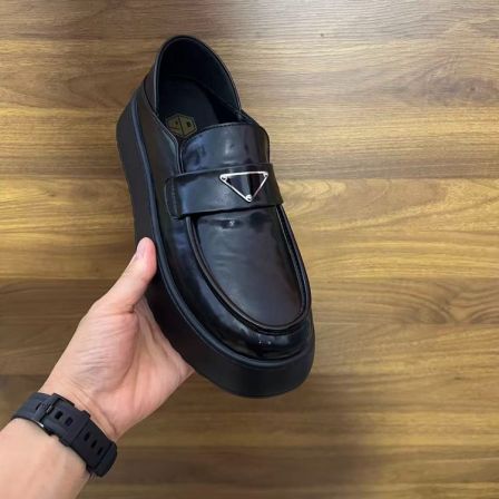7030-1新款休闲男鞋舒适时尚百搭厚底软底软面一脚蹬休闲男士皮鞋