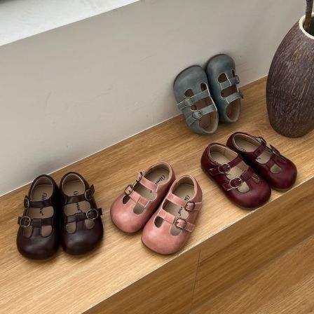 奇诺鼠女童旗舰店幼儿女童简约复古百搭柔软舒适防滑秋款单鞋0933