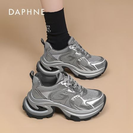 达芙妮老爹鞋女2025秋季新款厚底跑步增高ins潮鞋休闲银色运动鞋