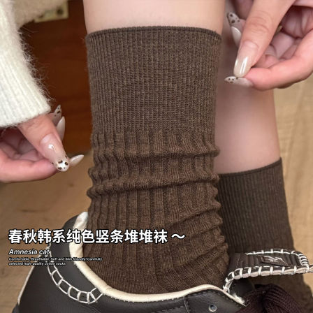 美拉德棕色袜子女春秋棉袜韩系无骨堆堆袜ins潮中筒袜女配德训鞋